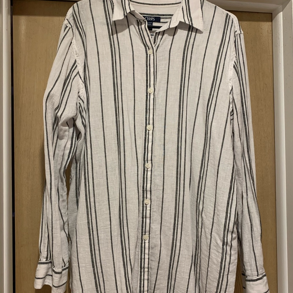Chaps long sleeve button down shirt